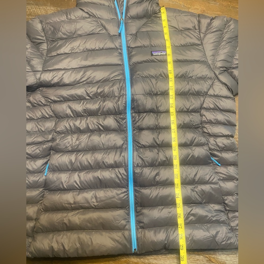 Patagonia Men’s Down Sweater - Picture 5 of 7